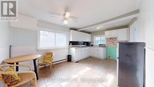 870 Upper Wellington Street, Hamilton, ON - Indoor Photo Showing Kitchen