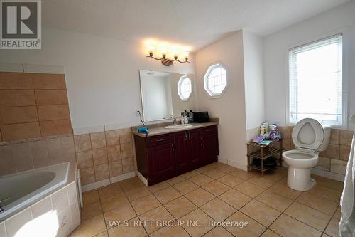 702 Wild Ginger Avenue, Waterloo, ON - Indoor Photo Showing Bathroom