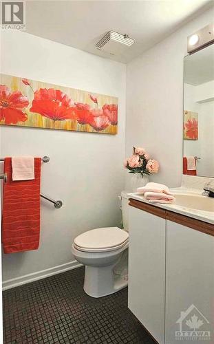 This is the master bedroom ensuite bathroom. - 2625-501 Regina Street, Ottawa, ON - Indoor Photo Showing Bathroom