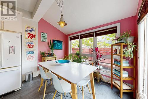 321 Concord Avenue, Toronto, ON - Indoor Photo Showing Dining Room