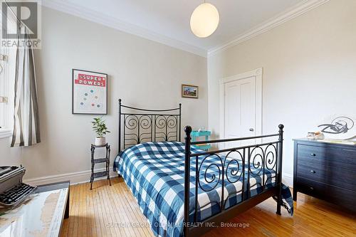 321 Concord Avenue, Toronto, ON - Indoor Photo Showing Bedroom