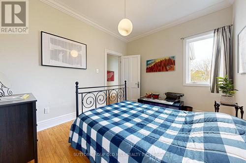 321 Concord Avenue, Toronto, ON - Indoor Photo Showing Bedroom