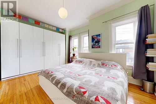 321 Concord Avenue, Toronto, ON - Indoor Photo Showing Bedroom