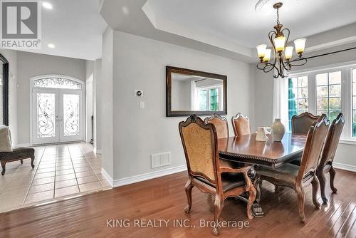 251 Beechtree Crescent, Oakville, ON - Indoor Photo Showing Dining Room