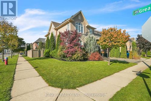 251 Beechtree Crescent, Oakville, ON - Outdoor