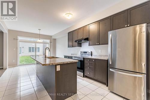 8652 Pawpaw Lane, Niagara Falls, ON - Indoor Photo Showing Kitchen With Upgraded Kitchen