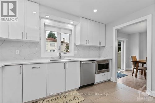 1609 Bottriell Way, Ottawa, ON - Indoor Photo Showing Kitchen