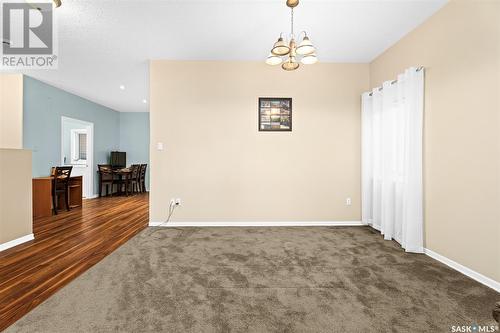 214 Iroquois Street E, Moose Jaw, SK - Indoor Photo Showing Other Room