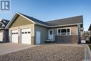 214 Iroquois Street E, Moose Jaw, SK  - Outdoor 