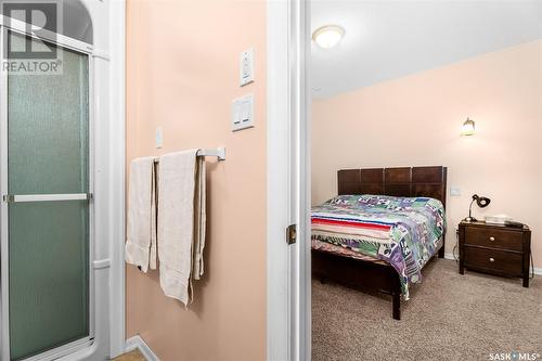 214 Iroquois Street E, Moose Jaw, SK - Indoor Photo Showing Bedroom