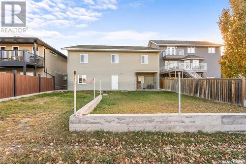 214 Iroquois Street E, Moose Jaw, SK - Outdoor