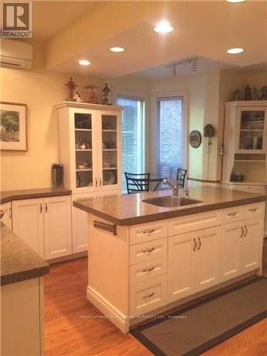 48 Sherwood Avenue, Toronto, ON - Indoor Photo Showing Kitchen