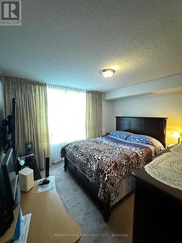 1609 - 208 Enfield Place, Mississauga, ON - Indoor Photo Showing Bedroom