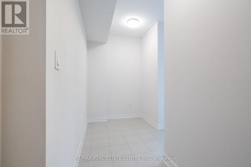 13 - Ll - 2273 Turnberry Road, Burlington, ON - Indoor Photo Showing Other Room