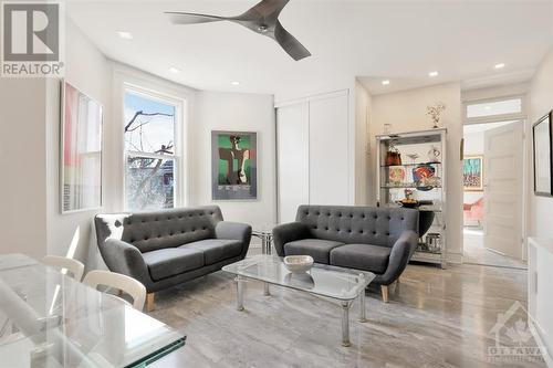 149 Concord Street Unit#A, Ottawa, ON - Indoor Photo Showing Living Room