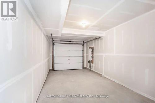 43 - 99 Roger Street, Waterloo, ON - Indoor Photo Showing Garage