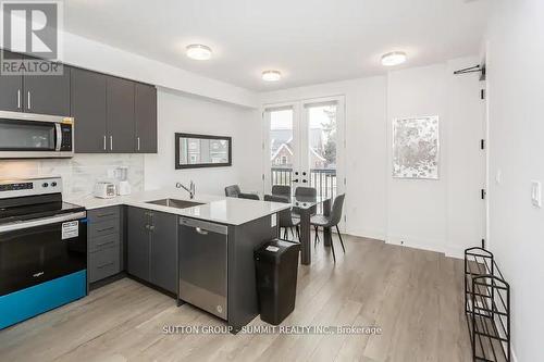 43 - 99 Roger Street, Waterloo, ON - Indoor Photo Showing Kitchen