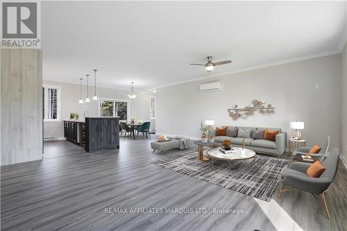 284 Kitley South Elmsey Townline Road, Rideau Lakes, ON - Indoor Photo Showing Living Room