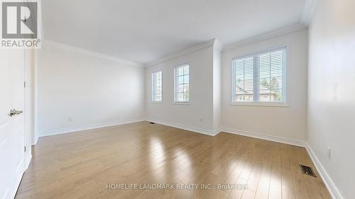 105 Bridgepointe Court, Aurora, ON - Indoor Photo Showing Other Room