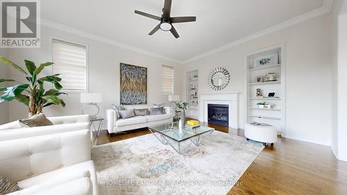 105 Bridgepointe Court, Aurora, ON - Indoor Photo Showing Living Room With Fireplace