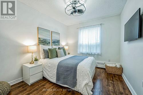 101 - 49 Queen Street E, Mississauga, ON - Indoor Photo Showing Bedroom