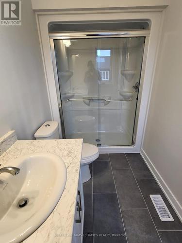 95 Whitcomb Crescent E, Smiths Falls, ON - Indoor Photo Showing Bathroom