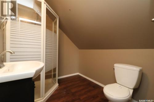 89 Betts Avenue, Yorkton, SK - Indoor Photo Showing Bathroom