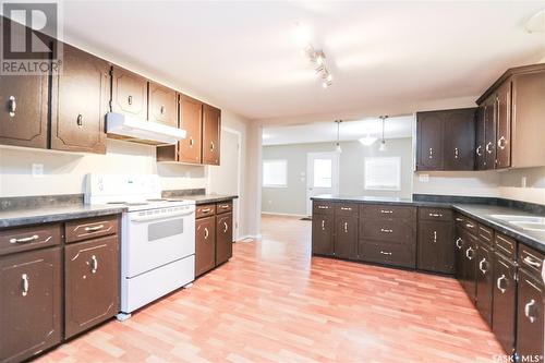 89 Betts Avenue, Yorkton, SK - Indoor Photo Showing Kitchen With Double Sink