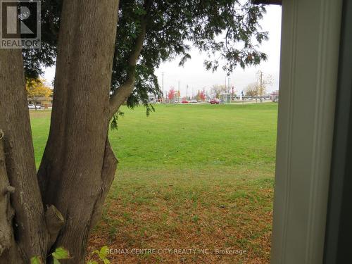 view of greenspace behind unit - 116 - 2189 Dundas Street E, London, ON - Outdoor