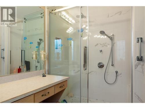 595 Yates Road Unit# 75, Kelowna, BC - Indoor Photo Showing Bathroom