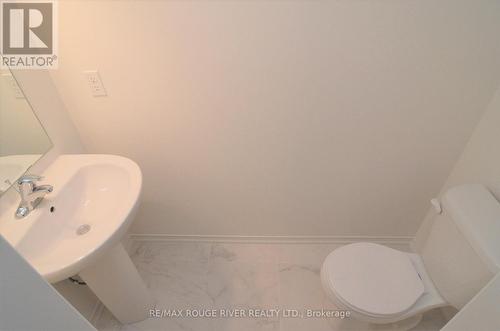 2755 Deputy Minister Path, Oshawa, ON - Indoor Photo Showing Bathroom