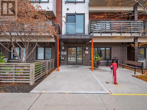 413 - 5005 Harvard Road E, Mississauga, ON - Outdoor