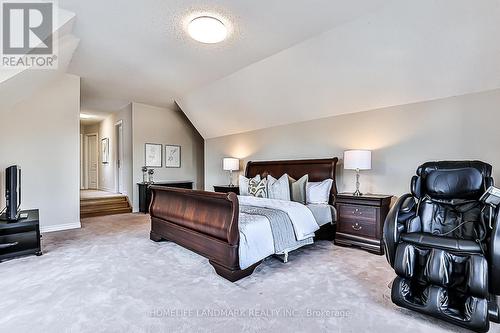 40 Kingmount Crescent, Richmond Hill, ON - Indoor Photo Showing Bedroom