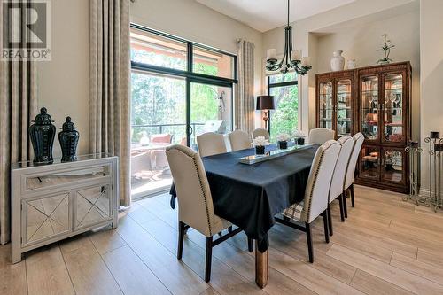 4100 Gallaghers Parkland Drive Unit# 18, Kelowna, BC - Indoor Photo Showing Dining Room