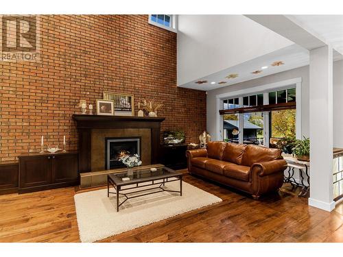 905 Edward Street, Revelstoke, BC - Indoor Photo Showing Living Room With Fireplace