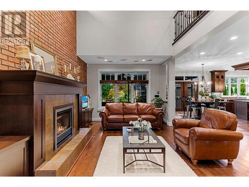 905 Edward Street, Revelstoke, BC - Indoor Photo Showing Living Room With Fireplace