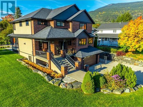 905 Edward Street, Revelstoke, BC - Outdoor