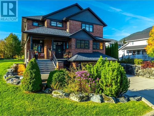 905 Edward Street, Revelstoke, BC - Outdoor With Facade