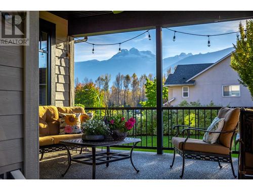 905 Edward Street, Revelstoke, BC - Outdoor With Exterior