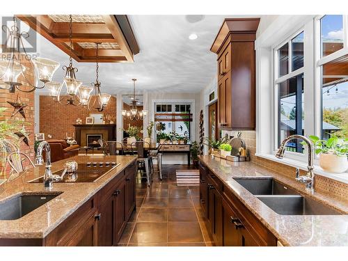 905 Edward Street, Revelstoke, BC - Indoor Photo Showing Kitchen With Double Sink