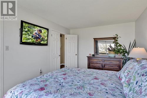 1848 Cora Drive, Cavan Monaghan, ON - Indoor Photo Showing Bedroom