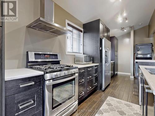 321 Lara Wood, Mississauga, ON - Indoor Photo Showing Kitchen With Upgraded Kitchen