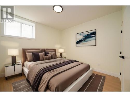 1725 Balsam Place, Kamloops, BC - Indoor Photo Showing Bedroom