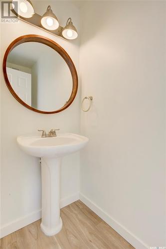 542 Carter Way, Saskatoon, SK - Indoor Photo Showing Bathroom