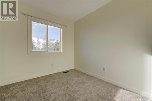 542 Carter Way, Saskatoon, SK - Indoor Photo Showing Other Room