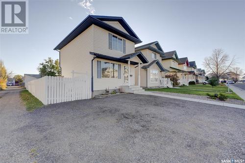 542 Carter Way, Saskatoon, SK - Outdoor