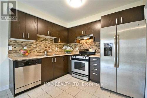 61 Kirkland Place E, Whitby, ON - Indoor Photo Showing Kitchen With Upgraded Kitchen