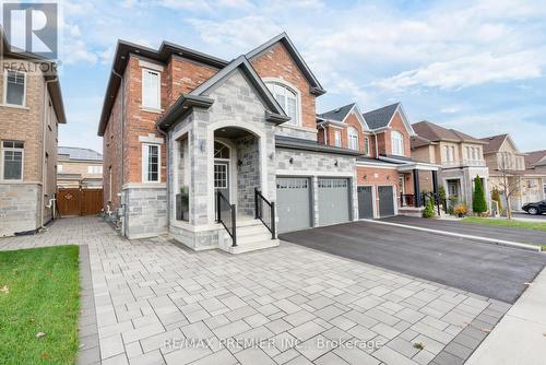 126 Barrow Avenue, Bradford West Gwillimbury, ON - Outdoor With Facade