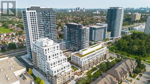 1525 - 7950 Bathurst Street, Vaughan, ON - Outdoor With View