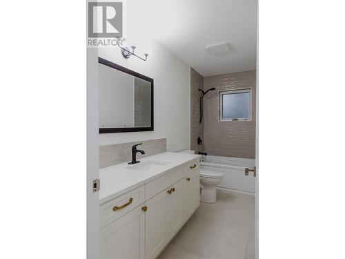 9685 Mossman Road, Prince George, BC - Indoor Photo Showing Bathroom